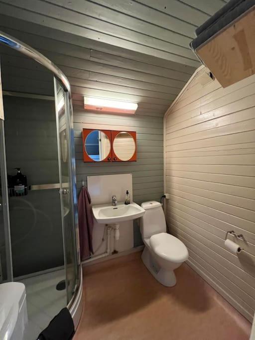 Idyllisk Minihus I Landlige Omgivelser - Med 5 Sengeplasser Og Parkering Asen Exterior photo