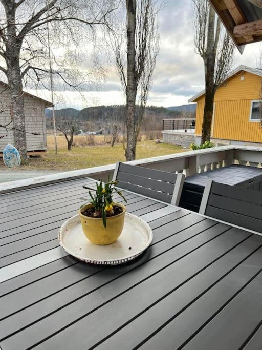 Idyllisk Minihus I Landlige Omgivelser - Med 5 Sengeplasser Og Parkering Asen Exterior photo
